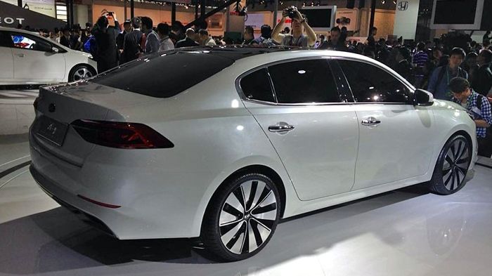 Το μεσαίο sedan της Kia θα κατασκευάζεται στην Κίνα και θα τοποθετηθεί στην γκάμα της εταιρείας ανάμεσα από τα Cerato και Optima.
